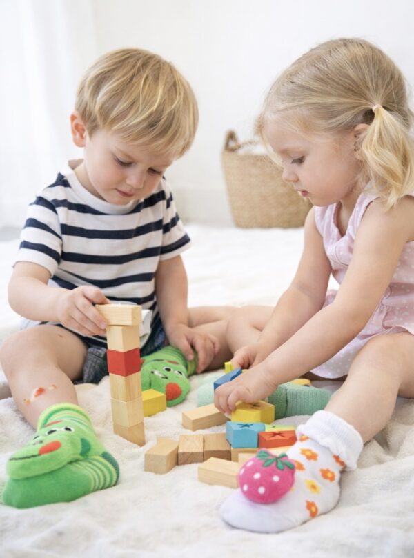 Skarpetki 3D🐸 koniec ślizgania się twojego dziecka