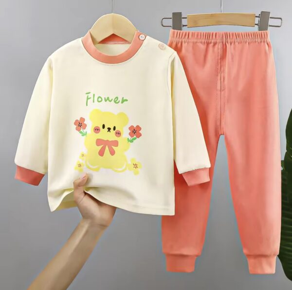 👉 „To nie są piżama … to styl życia”